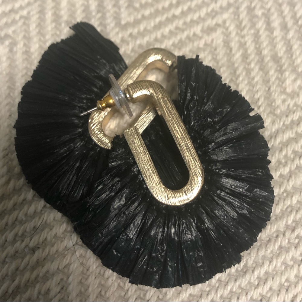 Trendy fun fan tassel earrings